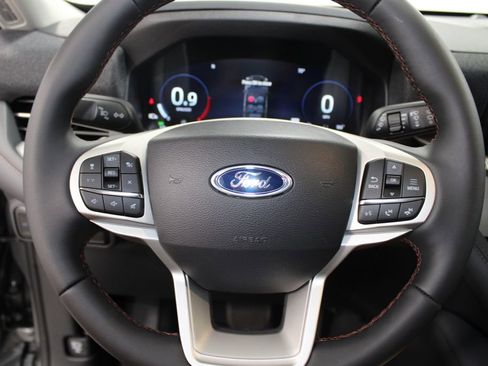 New 2026 Ford Explorer Active RWD image 37