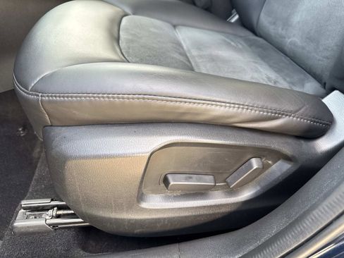 Used 2020 MAZDA CX-5 Touring image 17