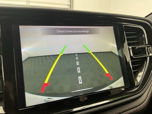 Used 2023 Dodge Durango GT image 5