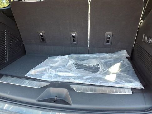 Used 2025 Chevrolet Tahoe Premier w/ Sun And Tow Package AWD/4WD image 25