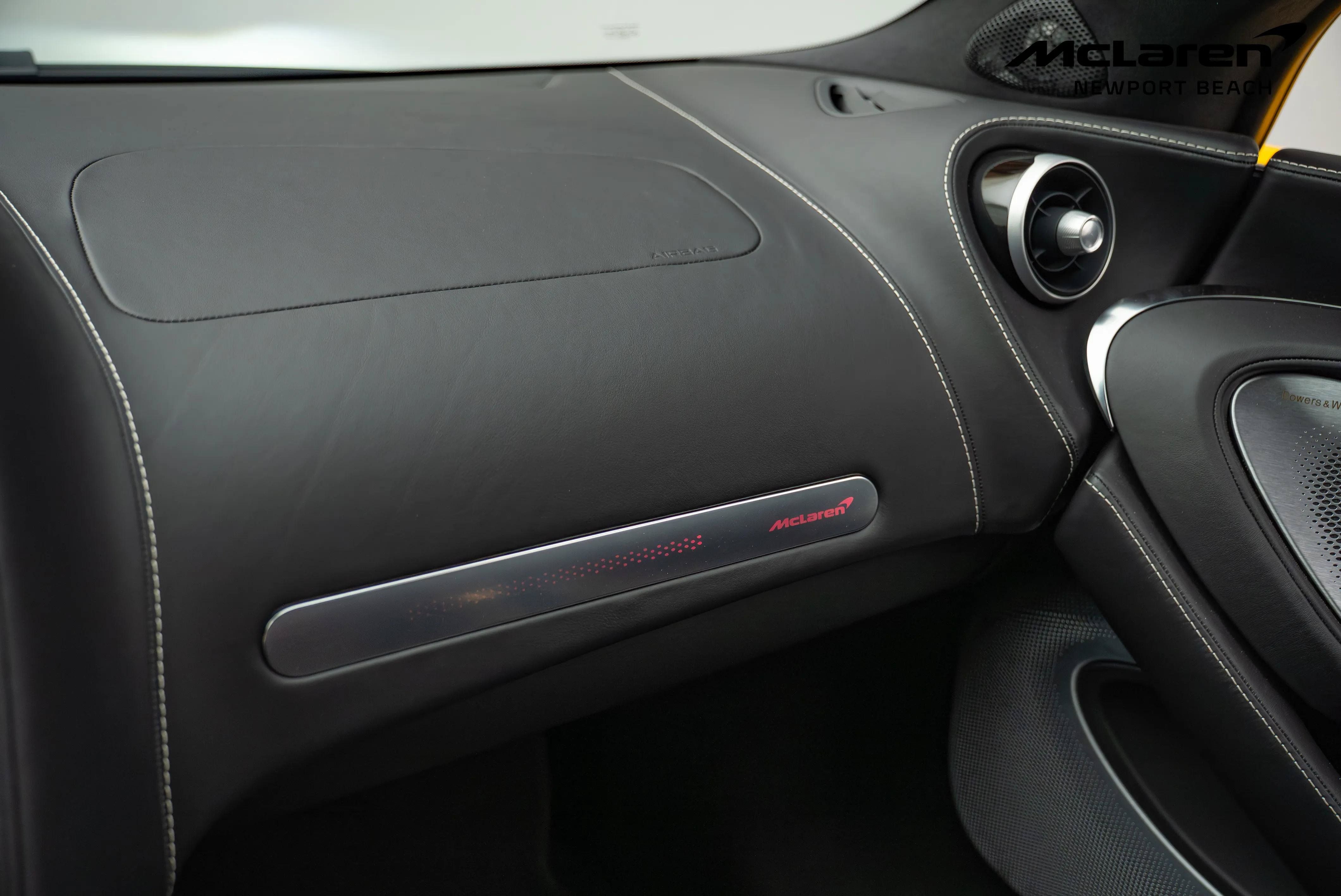 Used 2025 McLaren GTS RWD image 13