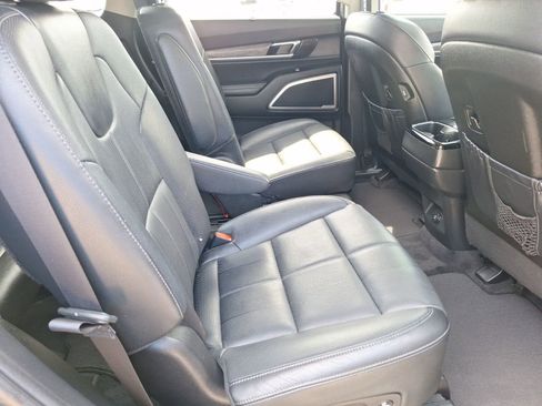 Used 2020 Kia Telluride EX w/ EX Premium Package FWD image 30