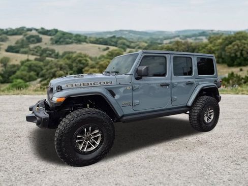 Used 2024 Jeep Wrangler Unlimited Rubicon 392 AWD/4WD image 4