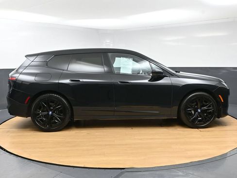 Used 2023 BMW iX xDrive50 w/ Premium Package AWD/4WD image 8
