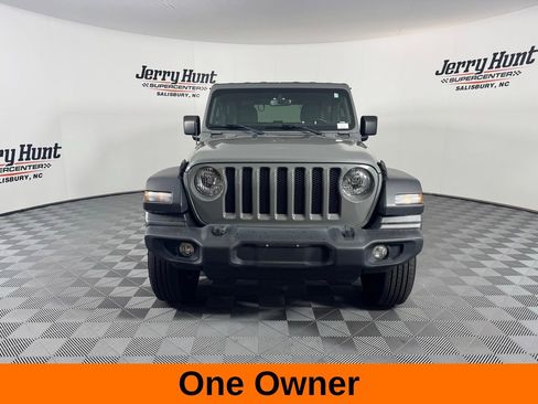 Used 2021 Jeep Wrangler Sport image 5