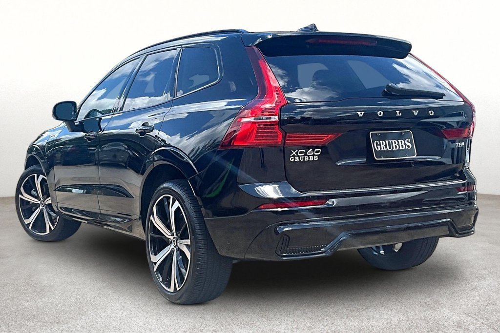 Used 2025 Volvo XC60 T8 Ultra w/ Protection Package Premier AWD/4WD image 16