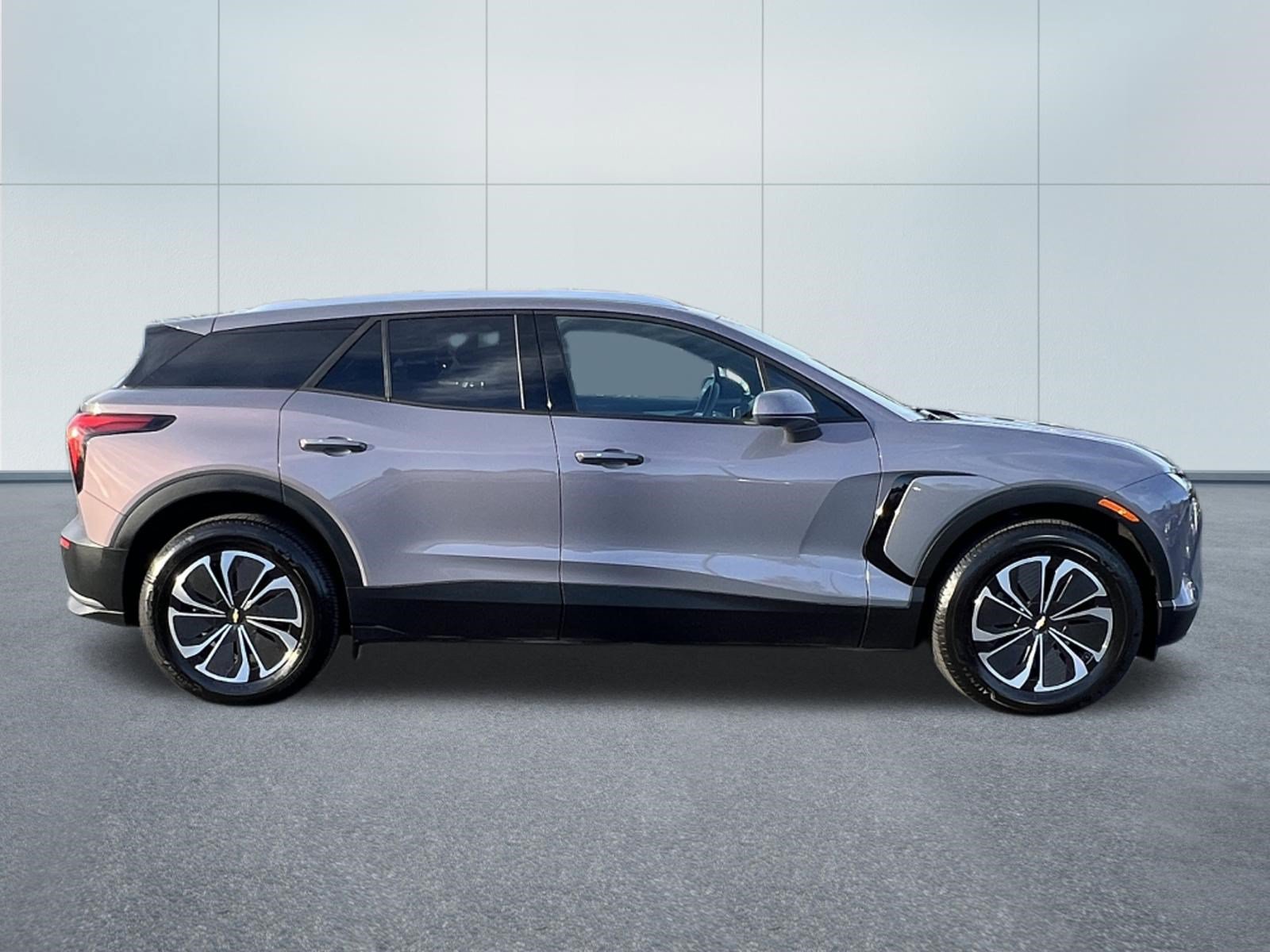 Used 2024 Chevrolet Blazer EV LT AWD/4WD image 7