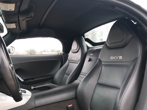 Used 2007 Saturn Sky Red Line image 16