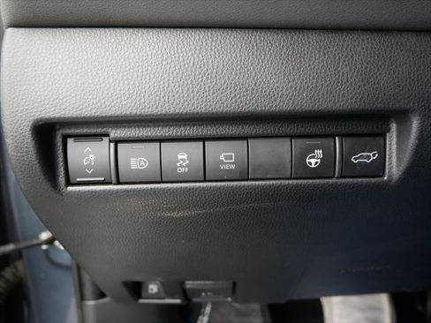 Certified 2022 Toyota Venza Limited AWD/4WD image 28