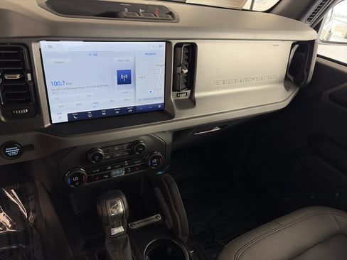 Used 2024 Ford Bronco Big Bend AWD/4WD image 4