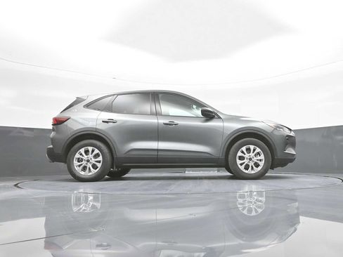 Used 2025 Ford Escape Active AWD/4WD image 38