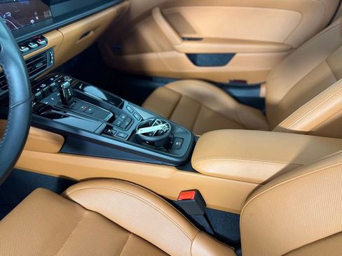 Certified 2025 Porsche 911 Carrera RWD image 23