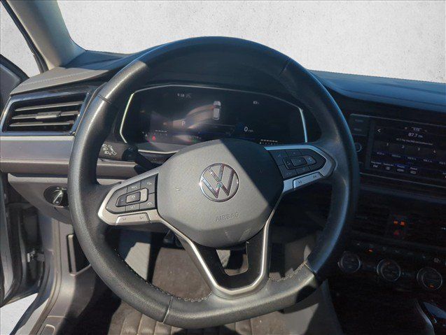 Used 2024 Volkswagen Jetta SE FWD image 21