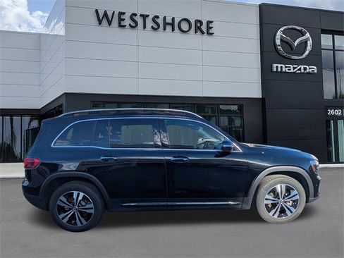 Used 2025 Mercedes-Benz GLB 250 image 2