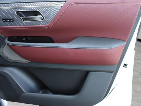 Used 2026 INFINITI QX80 Autograph w/ Premium Cargo Package image 24