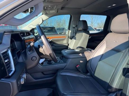 Used 2022 GMC Sierra 1500 Denali AWD/4WD image 9
