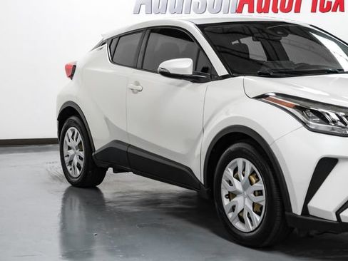 Used 2020 Toyota C-HR LE FWD image 5