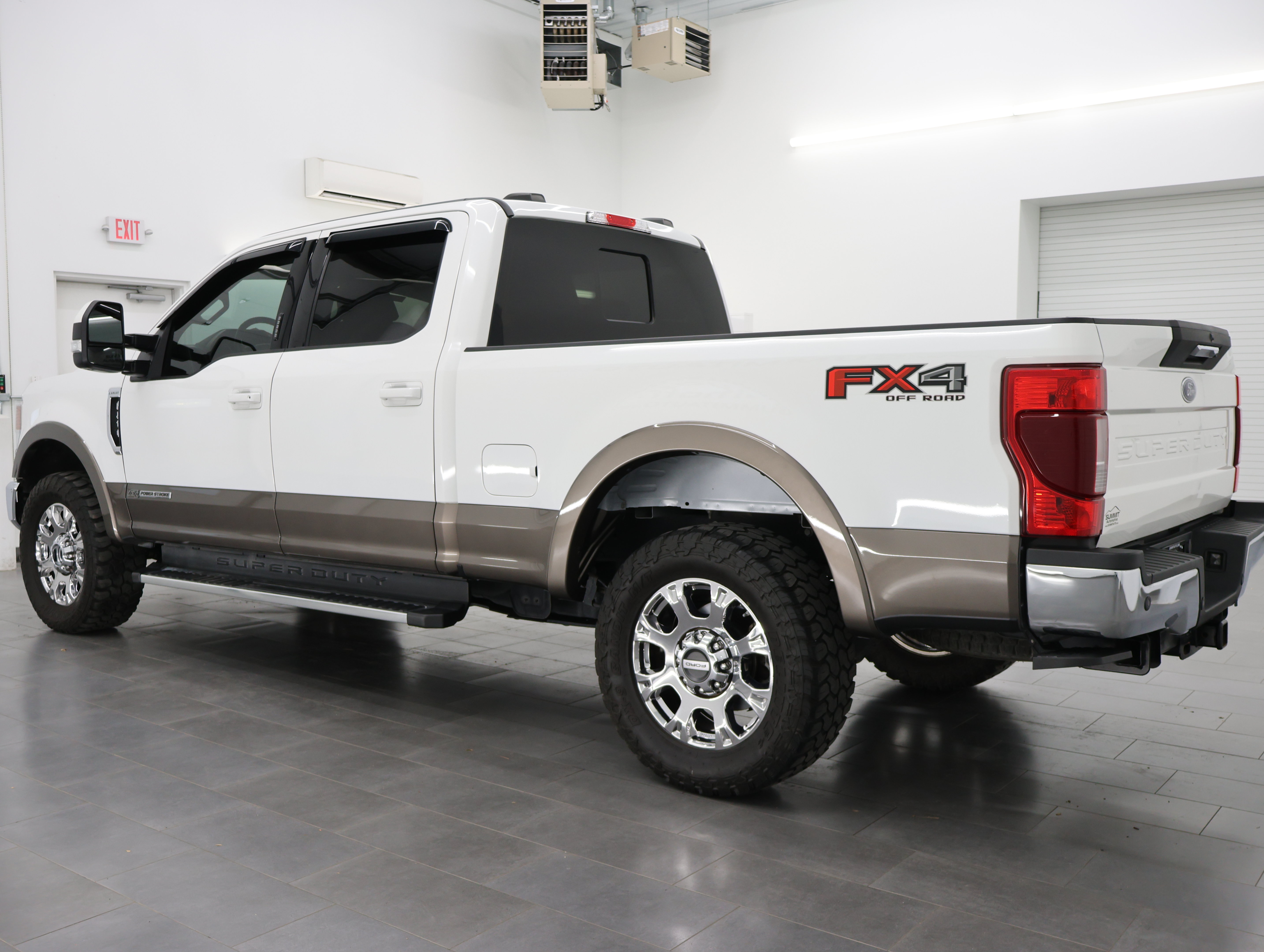 Used 2022 Ford F250 Lariat w/ Lariat Value Package AWD/4WD image 6