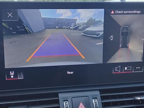 Certified 2024 Audi Q5 e Premium Plus image 29