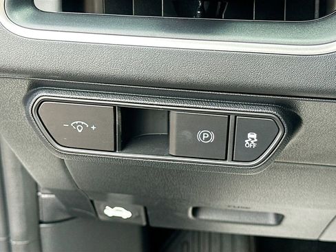 New 2025 Kia K4 LXS image 10