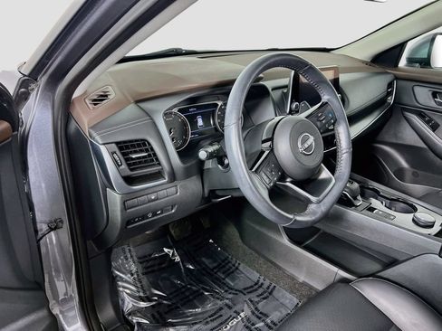 Used 2023 Nissan Rogue SV w/ SV Premium B Package AWD/4WD image 8