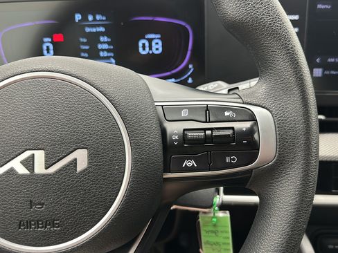 Used 2024 Kia Sportage LX AWD/4WD image 19