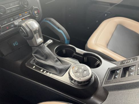 Used 2023 Ford Bronco Wildtrak AWD/4WD image 18