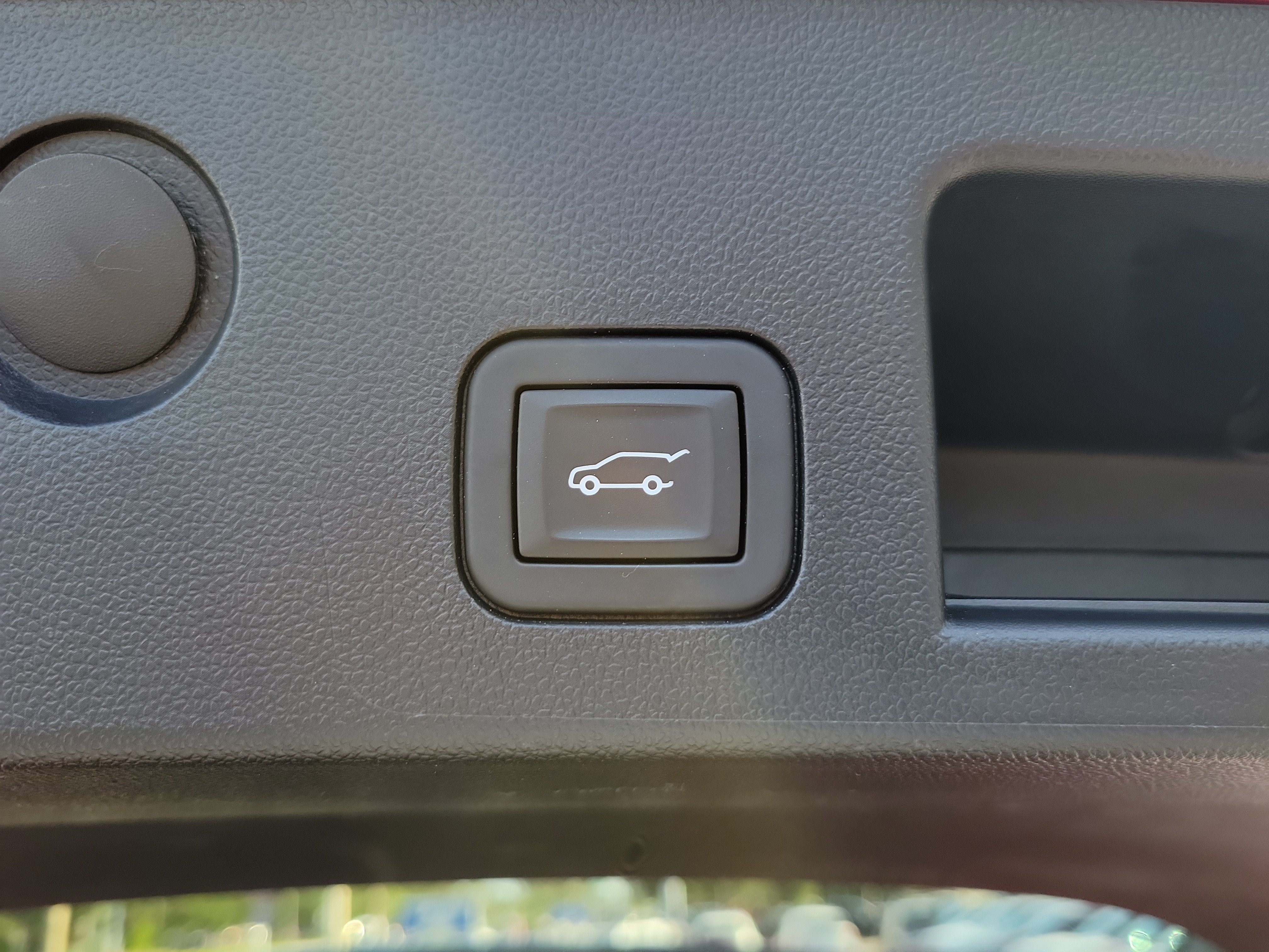 Used 2025 Chevrolet Equinox LT w/ Convenience Package II FWD image 9