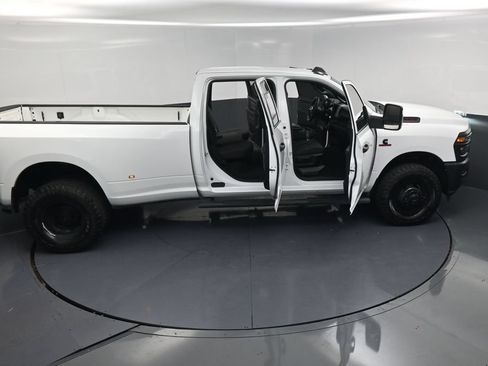 Used 2025 RAM 3500 Tradesman AWD/4WD image 24