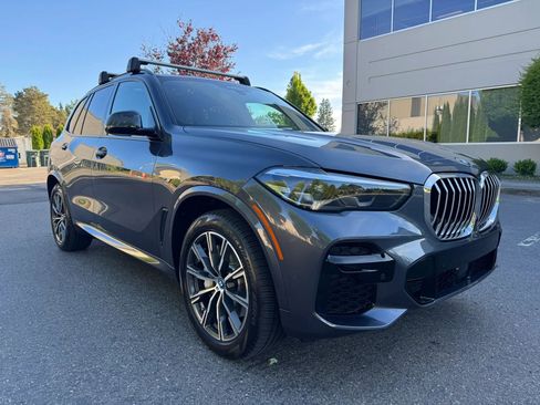 Used 2022 BMW X5 xDrive45e w/ M Sport Package AWD/4WD image 2