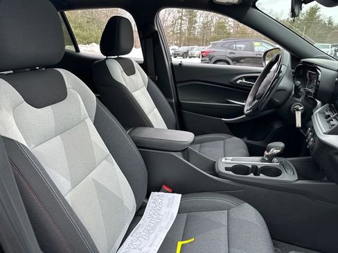 New 2026 Chevrolet Trax RS w/ Sunroof Package FWD image 13