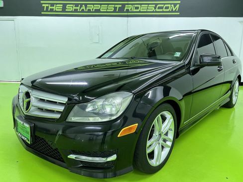 Used 2013 Mercedes-Benz C 300 4MATIC Sedan w/ Premium 1 Pkg image 5