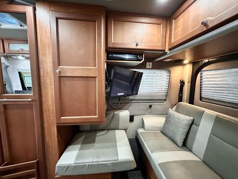 Used 2016 Mercedes-Benz Sprinter 2500 image 53
