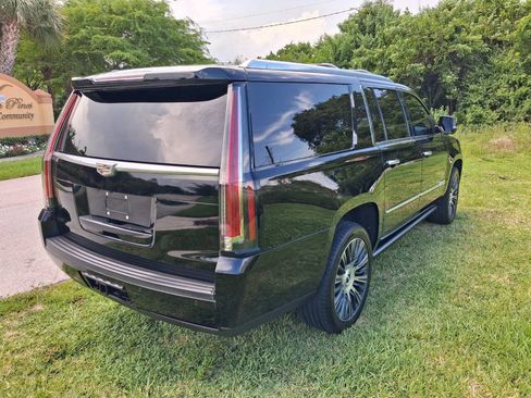 Used 2015 Cadillac Escalade ESV Premium AWD/4WD image 6