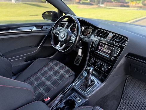 Used 2015 Volkswagen GTI S FWD image 14