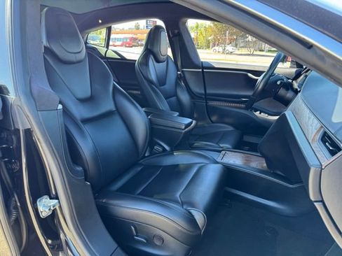Used 2018 Tesla Model S 100D image 25