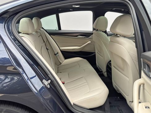 Used 2017 BMW 530i RWD image 38