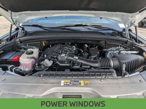 Certified 2025 Jeep Grand Cherokee L Altitude AWD/4WD image 12
