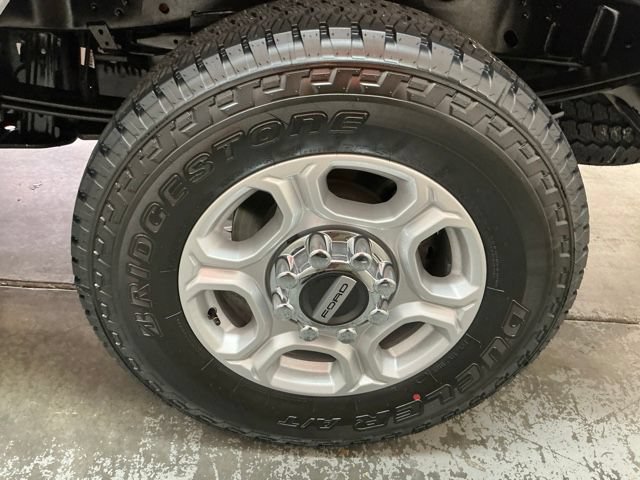 New 2026 Ford F250 XLT w/ XLT Premium Package AWD/4WD image 11