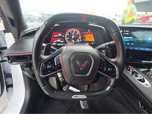 Used 2025 Chevrolet Corvette E-Ray AWD/4WD image 9