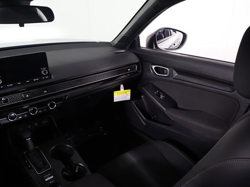 Used 2026 Honda Civic Sport image 33