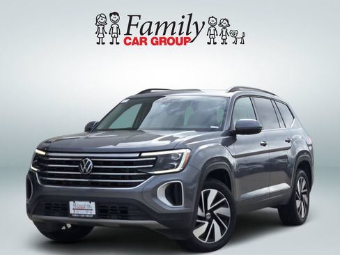 Used 2024 Volkswagen Atlas SE w/ Panoramic Sunroof Package FWD image 1
