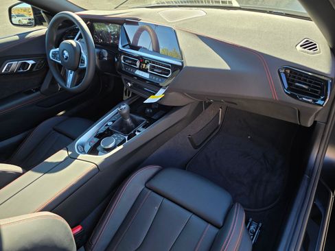 New 2026 BMW Z4 M40i RWD image 11