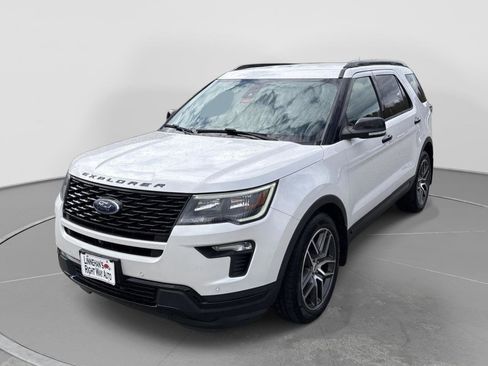 Used 2018 Ford Explorer Sport w/ Equipment Group 401A AWD/4WD image 4