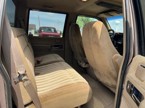 Used 1994 Chevrolet Silverado 3500 4x4 Crew Cab image 14