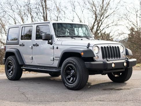 Used 2015 Jeep Wrangler Unlimited Sport w/ Quick Order Package 24S image 12