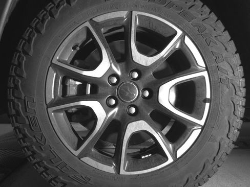 Used 2025 Jeep Compass Trailhawk AWD/4WD image 12