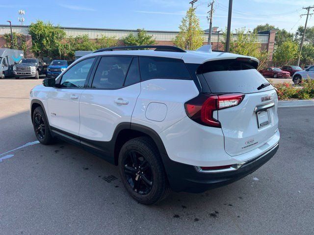 Used 2022 GMC Terrain AT4 AWD/4WD image 7