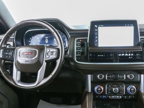 Used 2023 GMC Yukon SLT AWD/4WD image 17