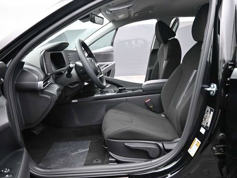 New 2026 Hyundai Elantra Blue image 15